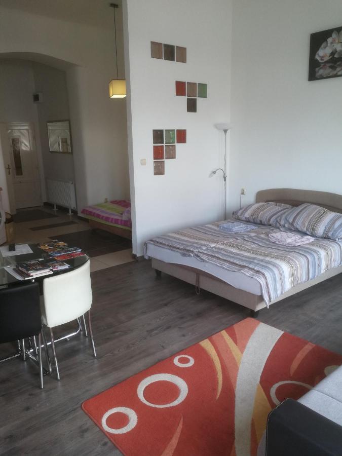 Next Door Apartment Budapest Extérieur photo