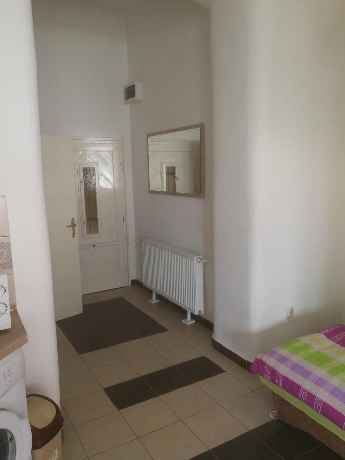 Next Door Apartment Budapest Extérieur photo
